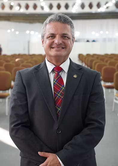 Pastor Carlos Eduardo